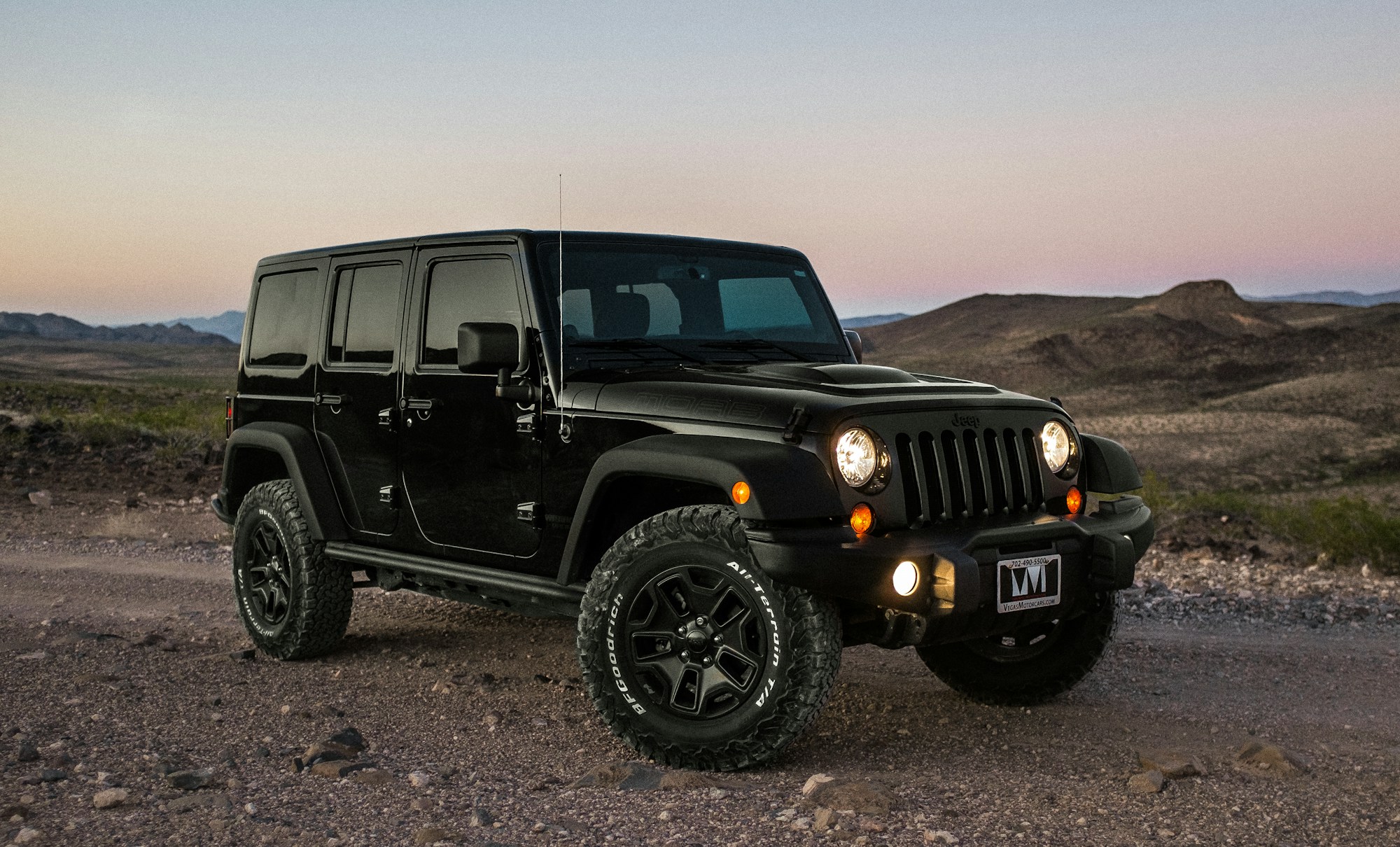 Jeep Wrangler v otevřené krajině